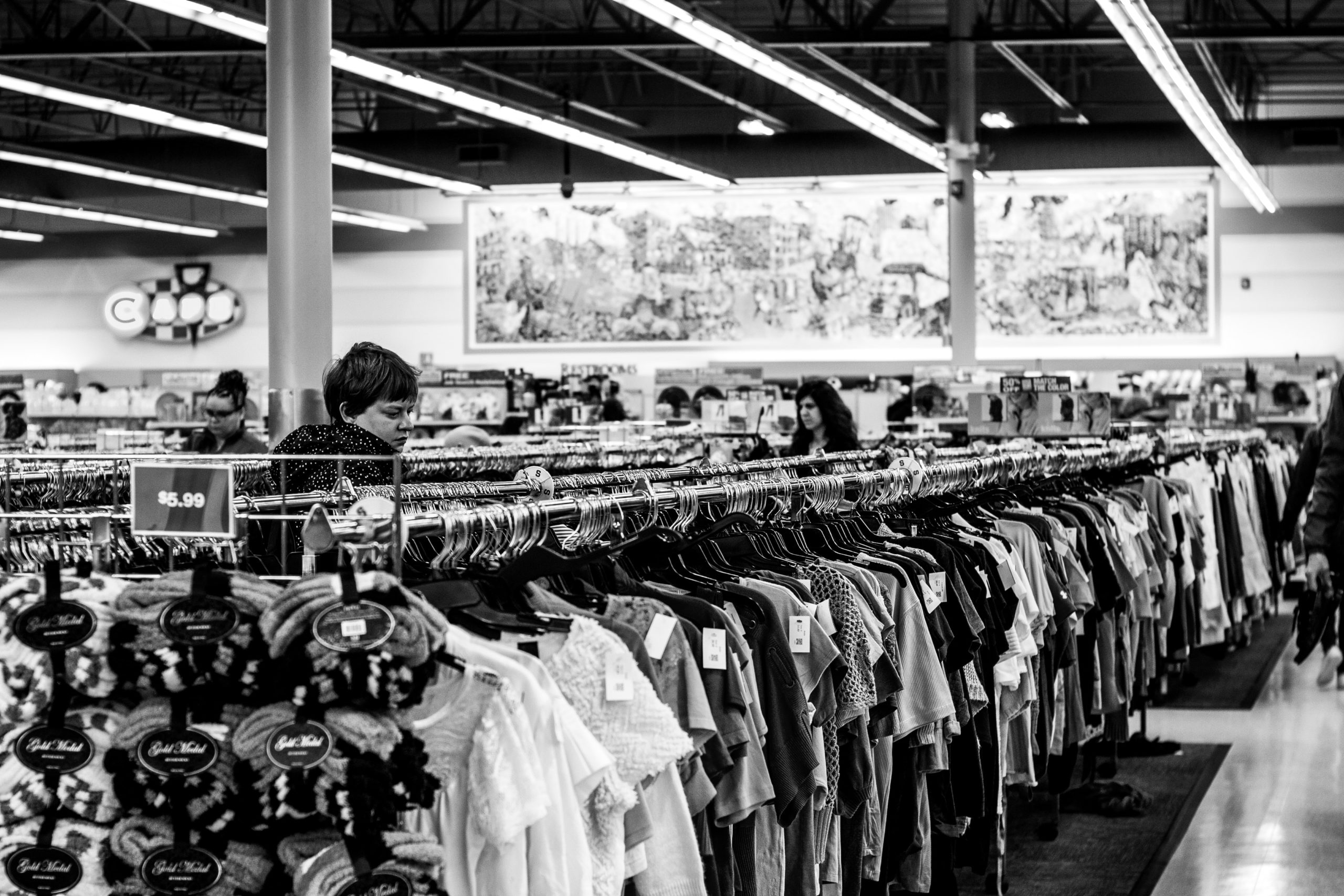 louis vuitton black friday sale sales shop shops discount discounts retail  retailer offer offers shopper shopping reduction reduced price bargains  bargain store Stock Photo - Alamy